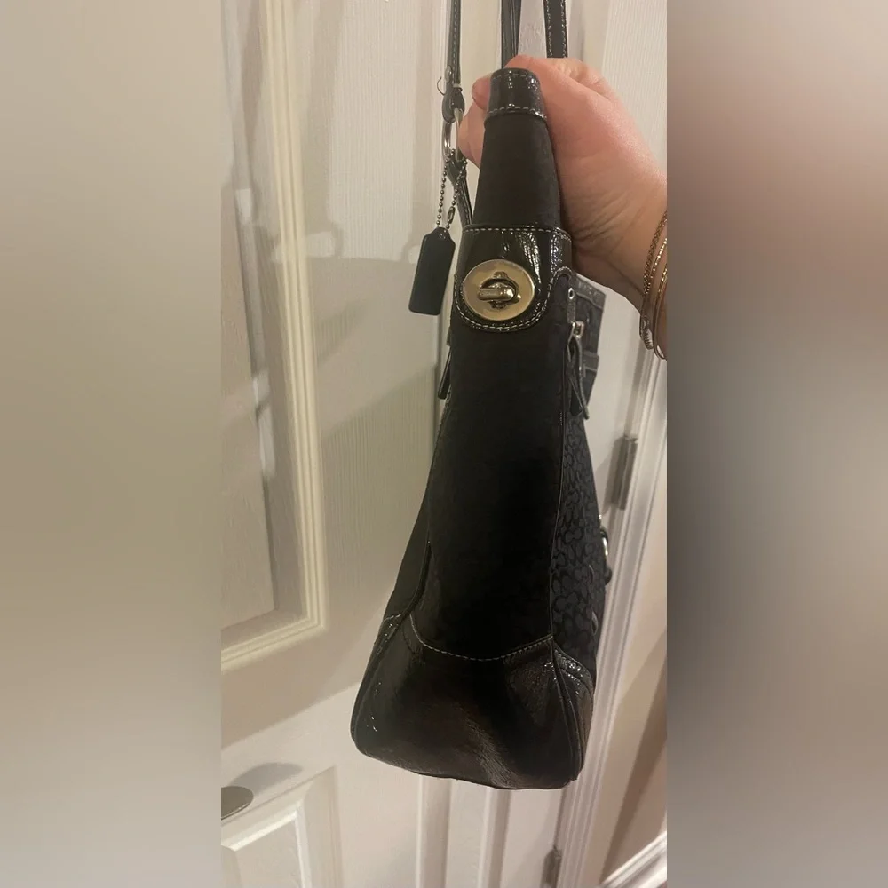 Coach Bag Coach bag with C Black Tote Bag with zipper Vintage Coach work bag - Picture 6 of 11